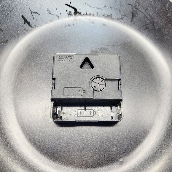 Quartz Blue Painted Cottage Scenery 8" Fry Pan Decorative Wall Clock Made in USA - Picture 7 of 10